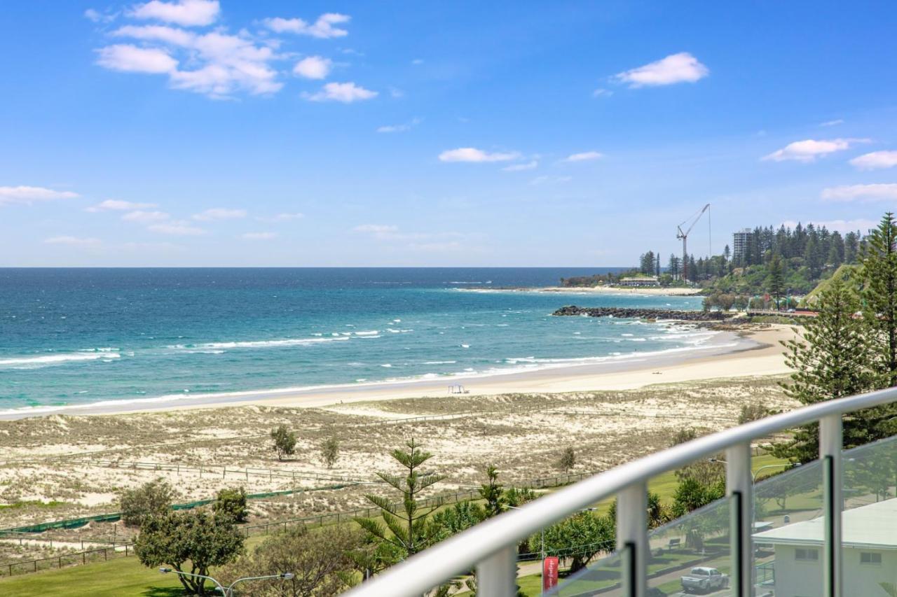 Kirra Surf Apartments Guldkusten Exteriör bild