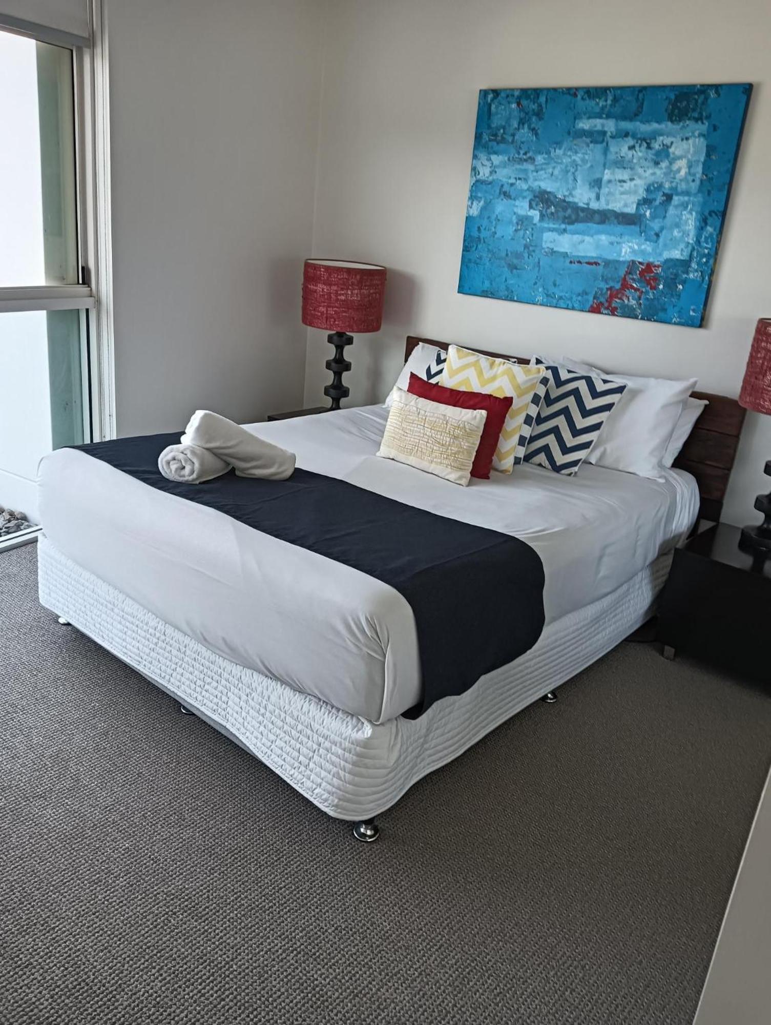 Kirra Surf Apartments Guldkusten Exteriör bild