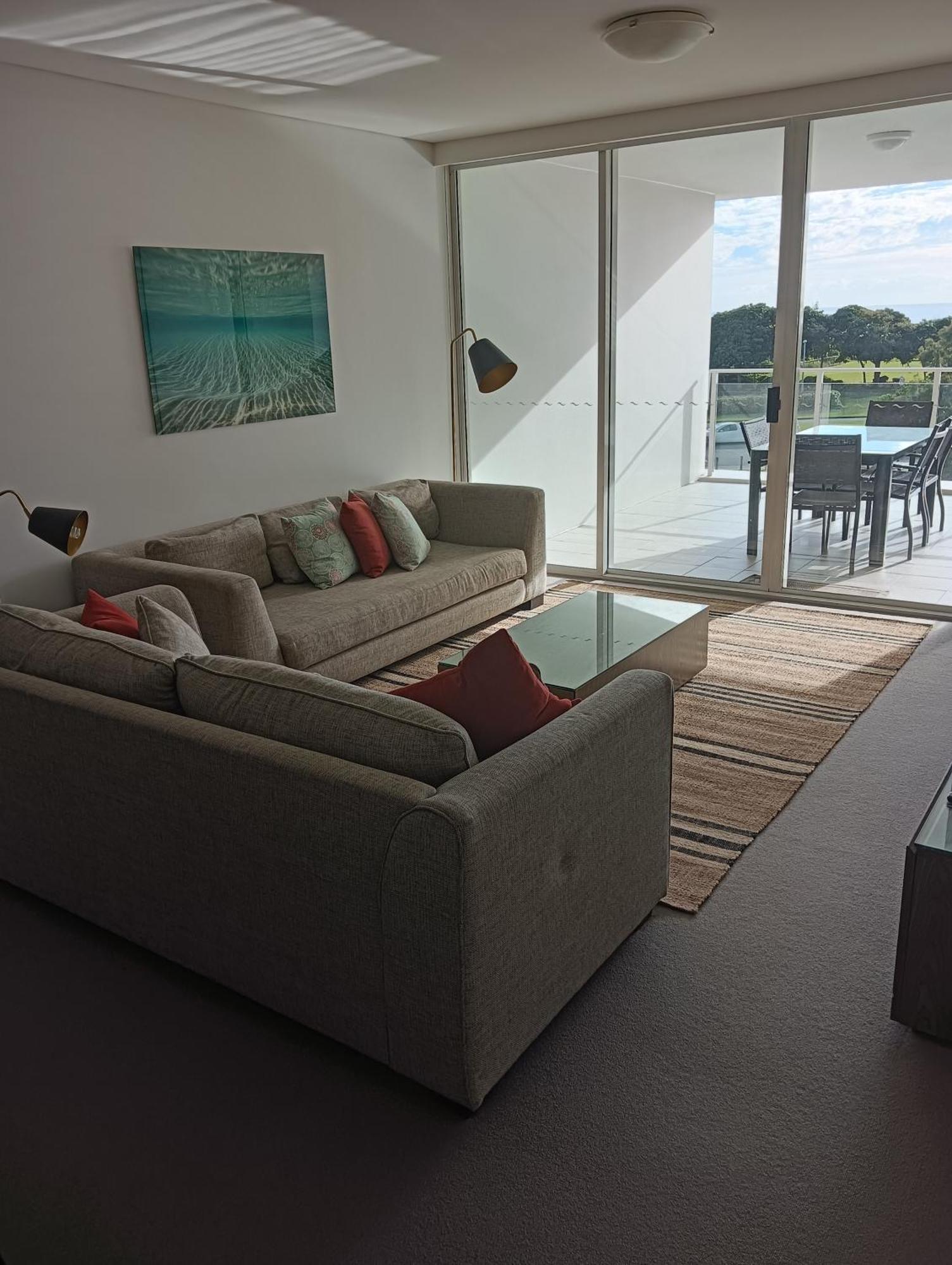 Kirra Surf Apartments Guldkusten Exteriör bild